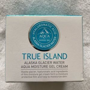 True Island Moisturizing gel cream